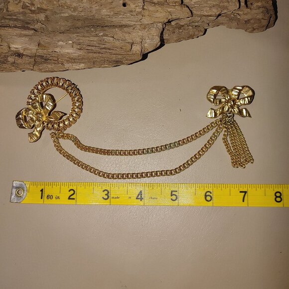 Swag Brooch Yellow Gold Tone Bow Chain Pin Set Ornate Tassel Dangle Detailing - Picture 2 of 14